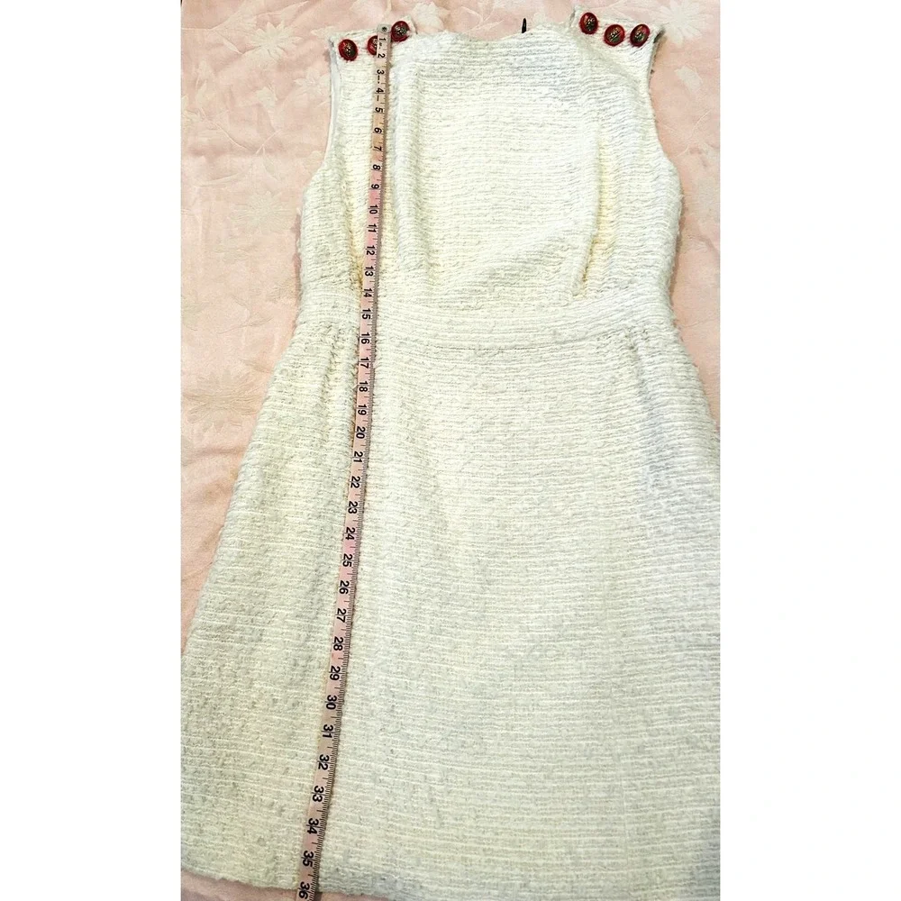 Chanel‎ Cream Tweed Sleeveless Dress Lion Head Buttons 2017 FR 42 US 8 10